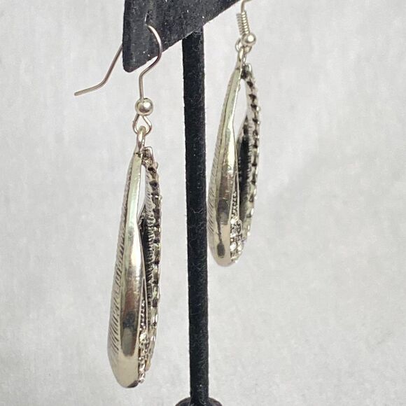 Teardrop Dangle Drop Earrings Silver Tone Tiny Clear Rhinestone Studded Pierced - Picture 3 of 10